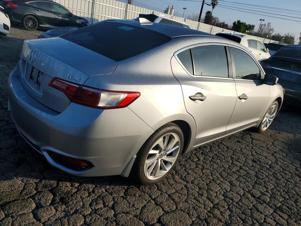 Photo 3 from auction – 2017 ACURA ILX PREMIU with VIN 19UDE2F72HA014959