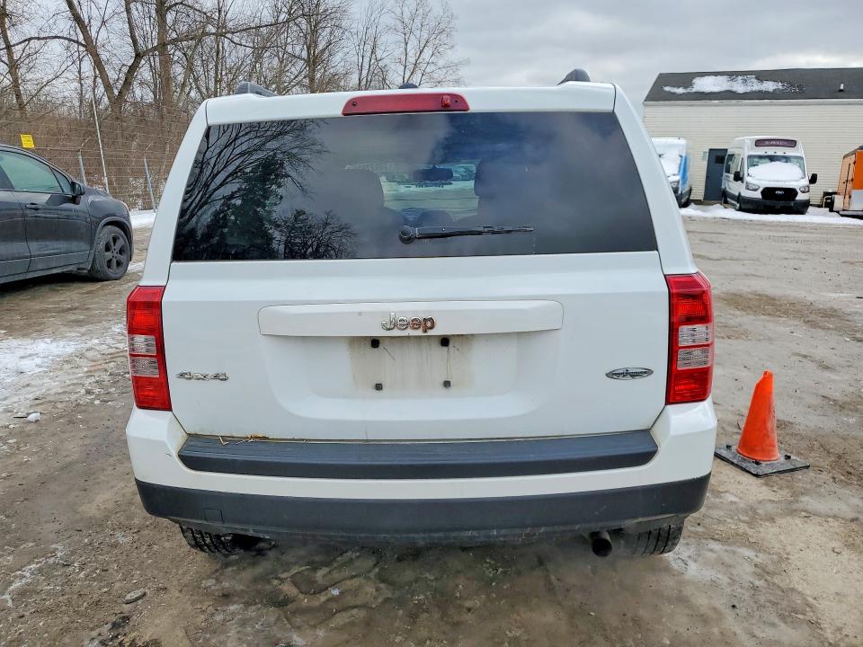 Photo 6 from auction – 2015 JEEP PATRIOT LA with VIN 1C4NJRFB6FD291038