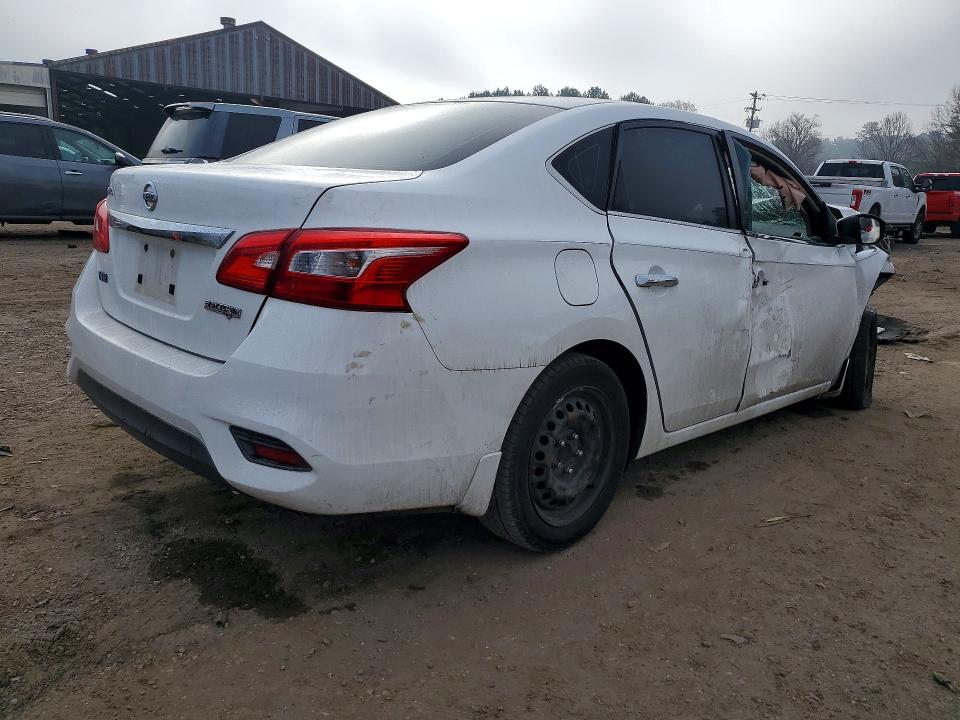 Photo 3 from auction – 2017 NISSAN SENTRA with VIN 3N1AB7AP1HY284990
