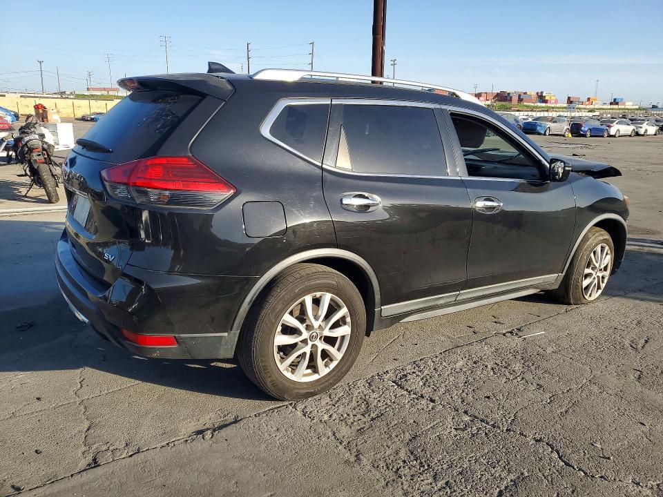 Photo 3 from auction – 2017 NISSAN ROGUE with VIN KNMAT2MT5HP526929
