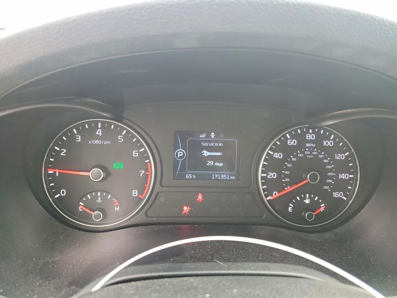 Photo 9 from auction – 2016 KIA OPTIMA LX with VIN 5XXGT4L38GG113108