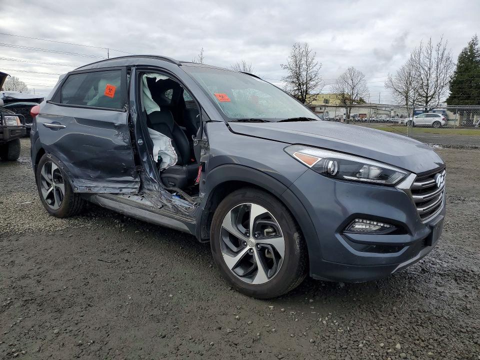 Photo 4 from auction – 2016 HYUNDAI TUCSON with VIN KM8J3CA2XGU191843