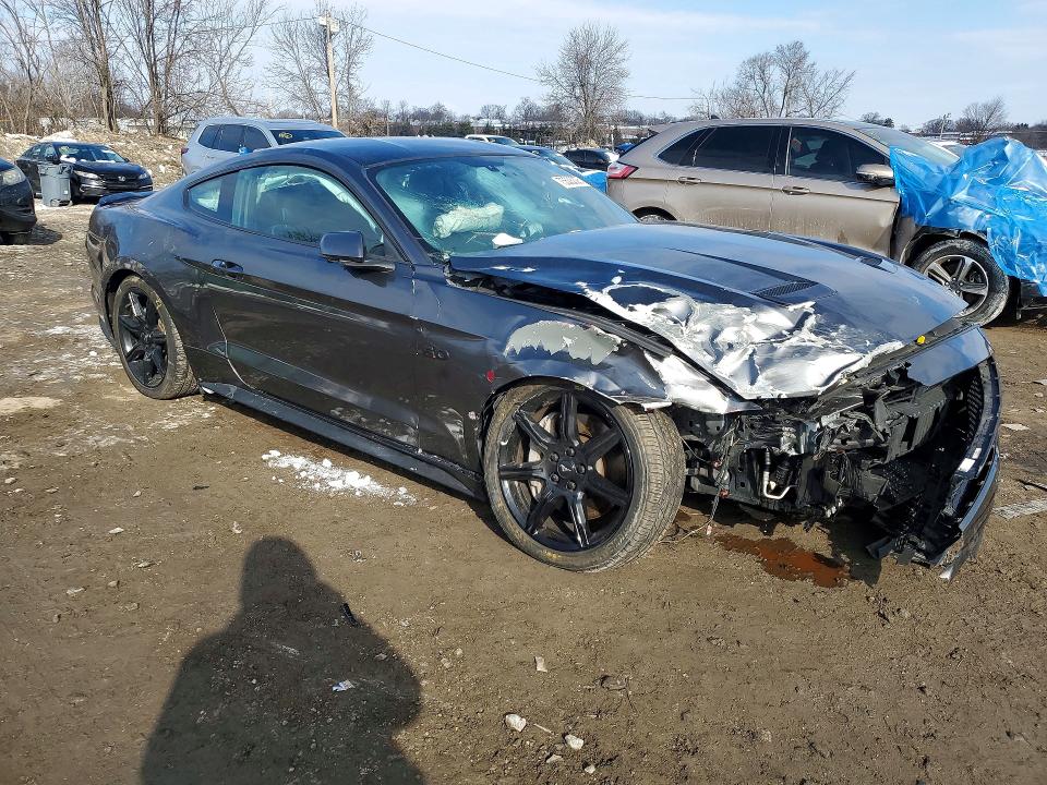 Photo 4 from auction – 2019 FORD MUSTANG with VIN 1FA6P8CF8K5141558