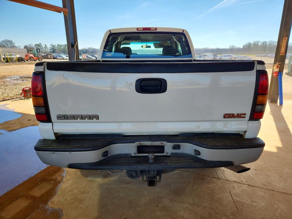 Photo 6 from auction – 2007 GMC SIERRA C25 with VIN 1GTHC29U17E124299