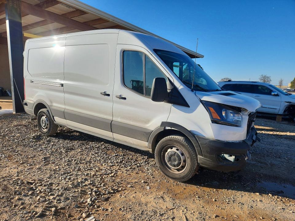 Photo 4 from auction – 2024 FORD TRANSIT with VIN 1FTBR1C8XRKB55081
