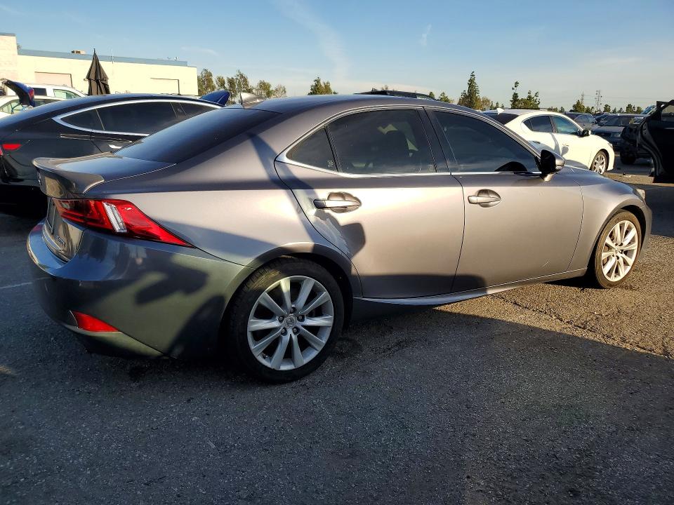 Photo 3 from auction – 2016 LEXUS IS with VIN JTHBA1D26G5022393