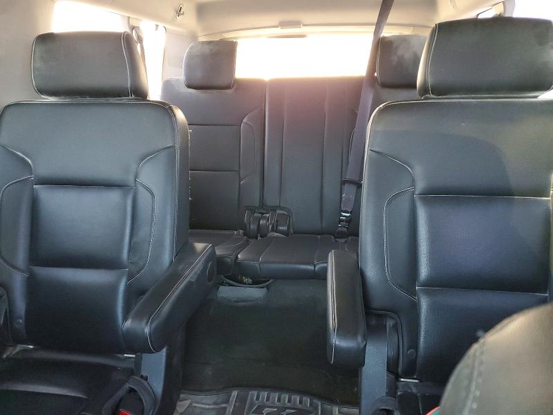 Photo 10 from auction – 2016 CHEVROLET SUBURBAN with VIN 1GNSKJKC0GR352783