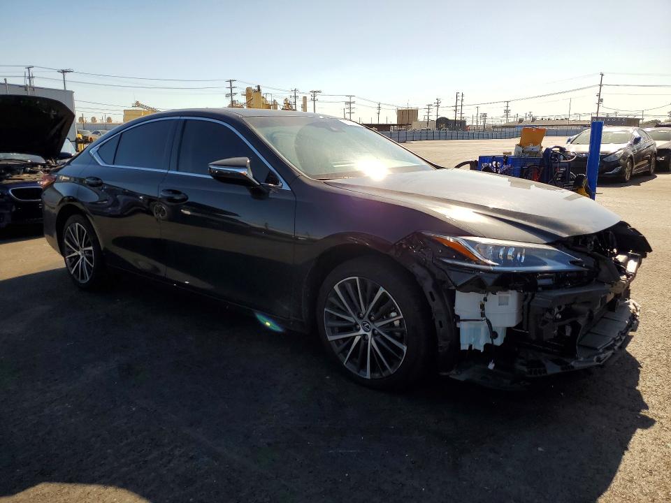 Photo 4 from auction – 2024 LEXUS ES with VIN 58ADA1C14RU045638