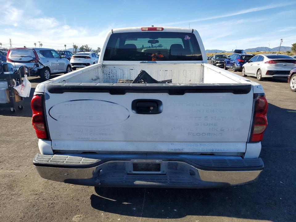 Photo 6 from auction – 2005 CHEVROLET SILVERADO with VIN 2GCEC19V051373990