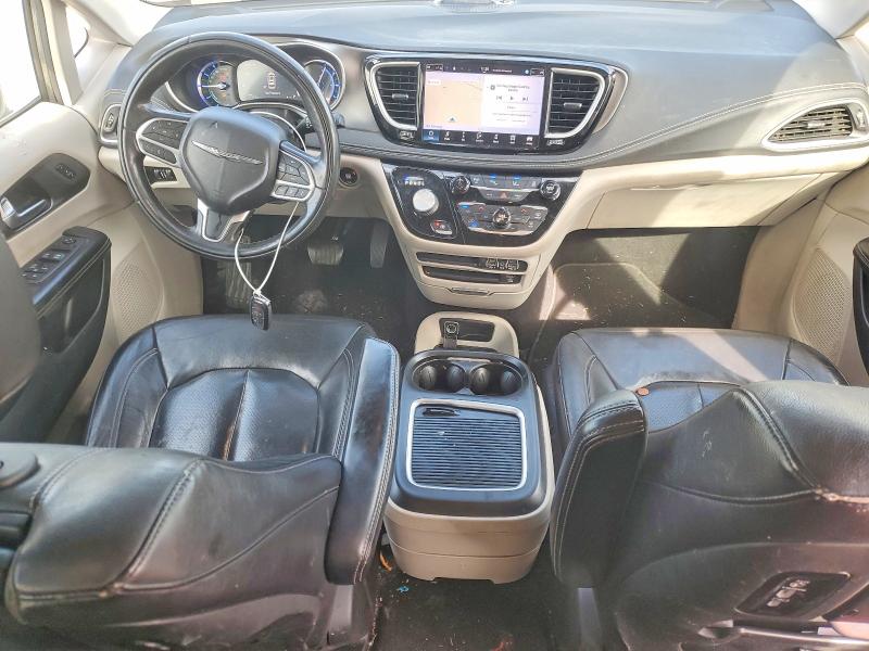 Photo 8 from auction – 2022 CHRYSLER PACIFICA with VIN 2C4RC1L74NR118885