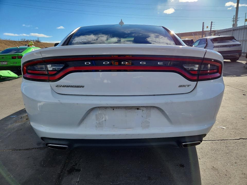 Photo 6 from auction – 2017 DODGE CHARGER with VIN 2C3CDXHGXHH563368