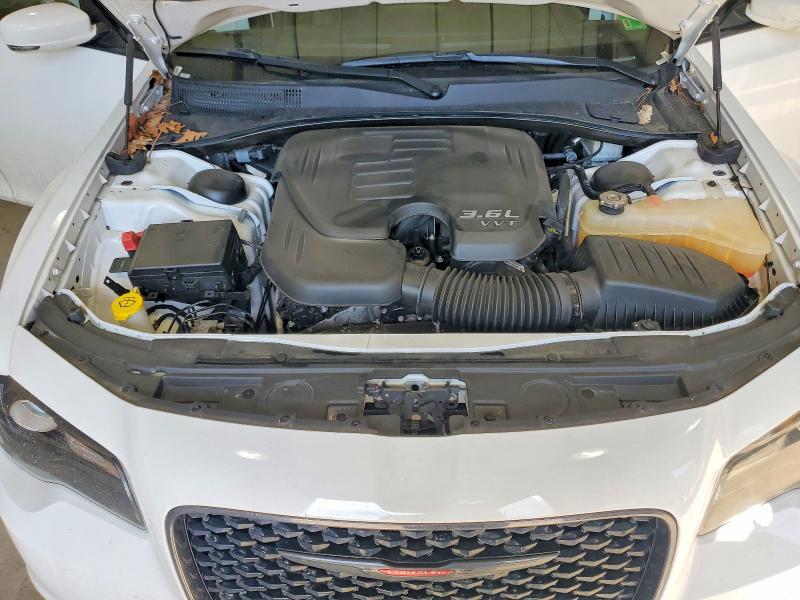 Photo 11 from auction – 2023 CHRYSLER 300 with VIN 2C3CCABG7PH537494