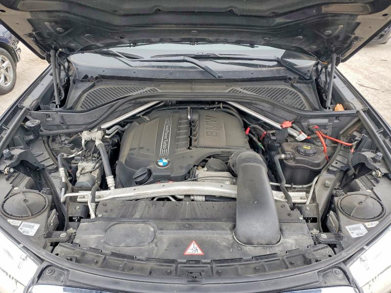 Photo 12 from auction – 2015 BMW X5 XDRIVE3 with VIN 5UXKR0C54F0P02738