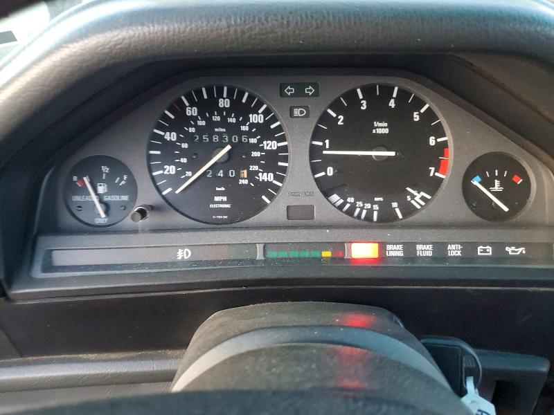 Photo 9 from auction – 1992 BMW 325 IC with VIN WBABB1315NEC06308