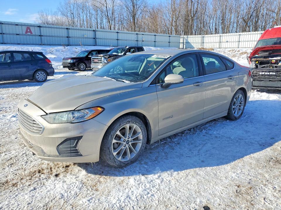 FORD FUSION SE 2019 with VIN 3FA6P0LU1KR208580 - Photo from auction