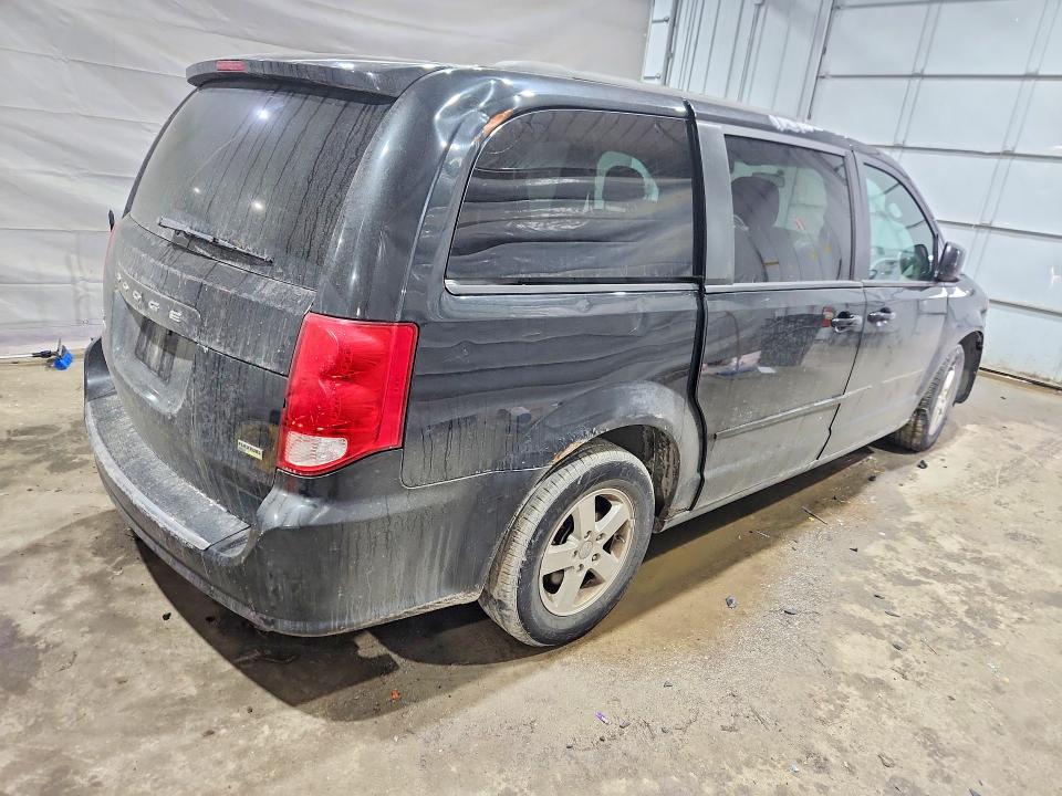 Photo 3 from auction – 2013 DODGE GRAND CARAVAN with VIN 2C4RDGCG0DR575546