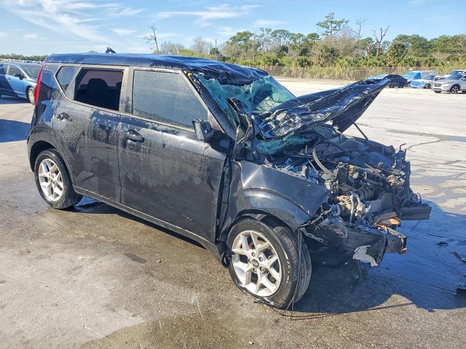 Photo 4 from auction – 2021 KIA SOUL with VIN KNDJ23AU5M7765929