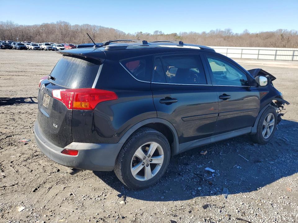 Photo 3 from auction – 2013 TOYOTA RAV4 with VIN 2T3WFREV2DW071915