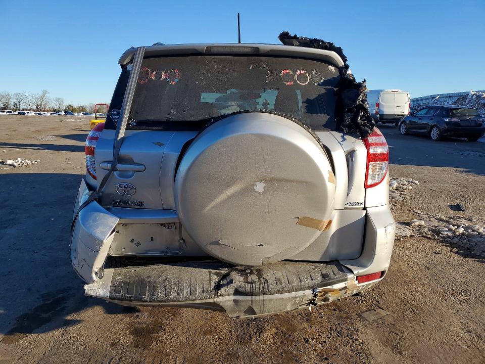 Photo 6 from auction – 2011 TOYOTA RAV4 with VIN 2T3BF4DV4BW109709
