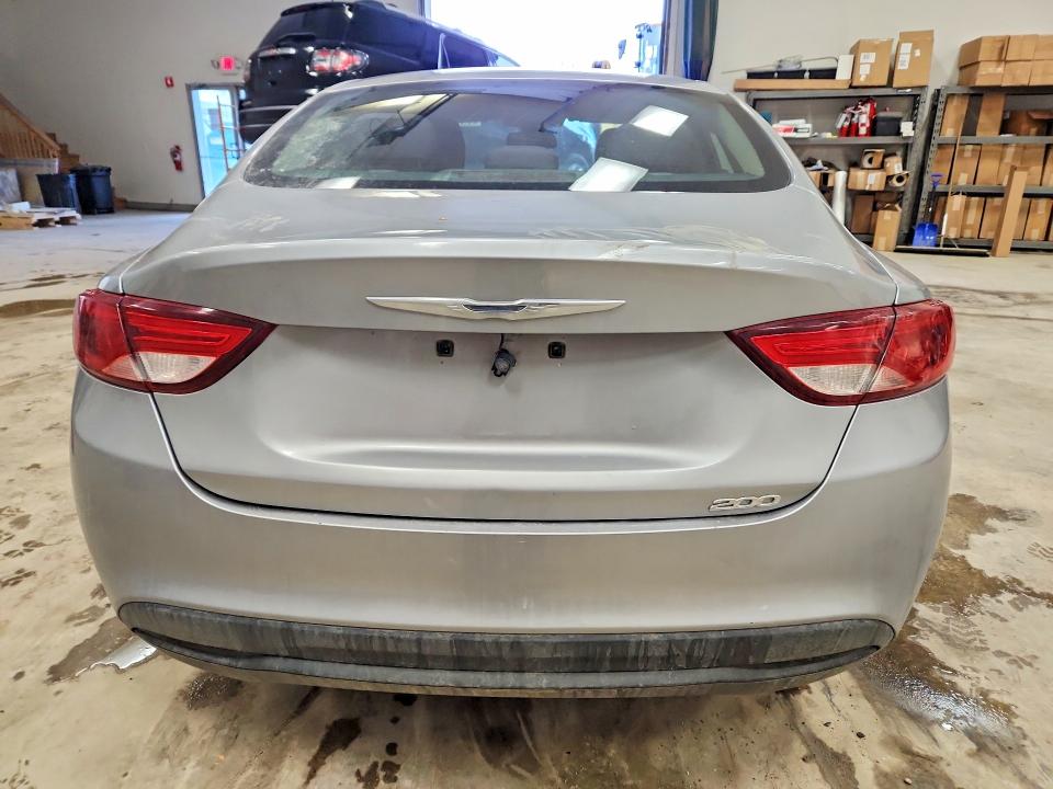 Photo 6 from auction – 2015 CHRYSLER 200 LX with VIN 1C3CCCFBXFN597124
