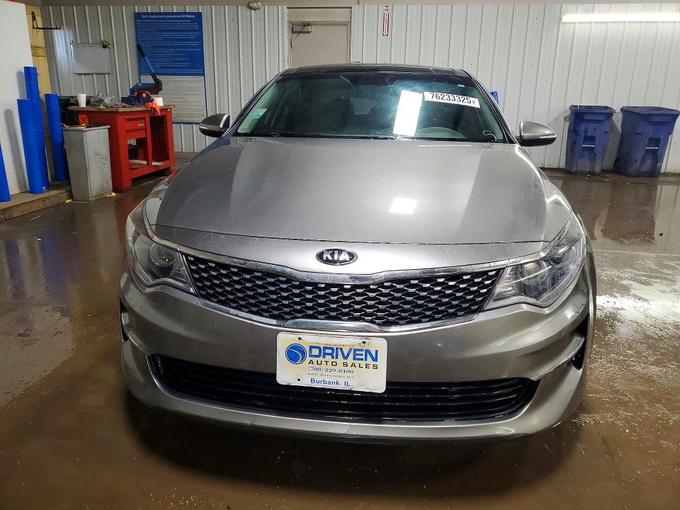 Photo 5 from auction – 2016 KIA OPTIMA with VIN 5XXGU4L37GG045252