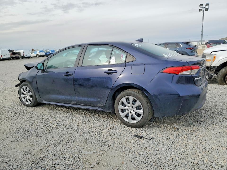Photo 2 from auction – 2021 TOYOTA COROLLA LE with VIN 5YFEPMAE9MP240856