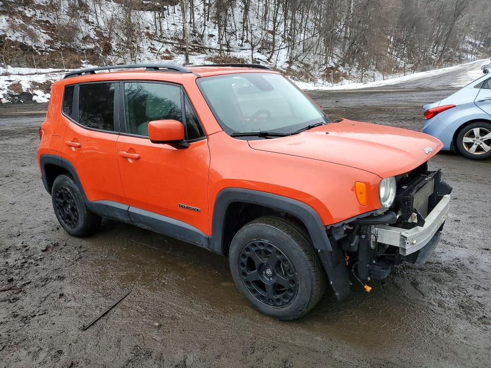 Photo 4 from auction – 2017 JEEP RENEGADE with VIN ZACCJBBB7HPG01660