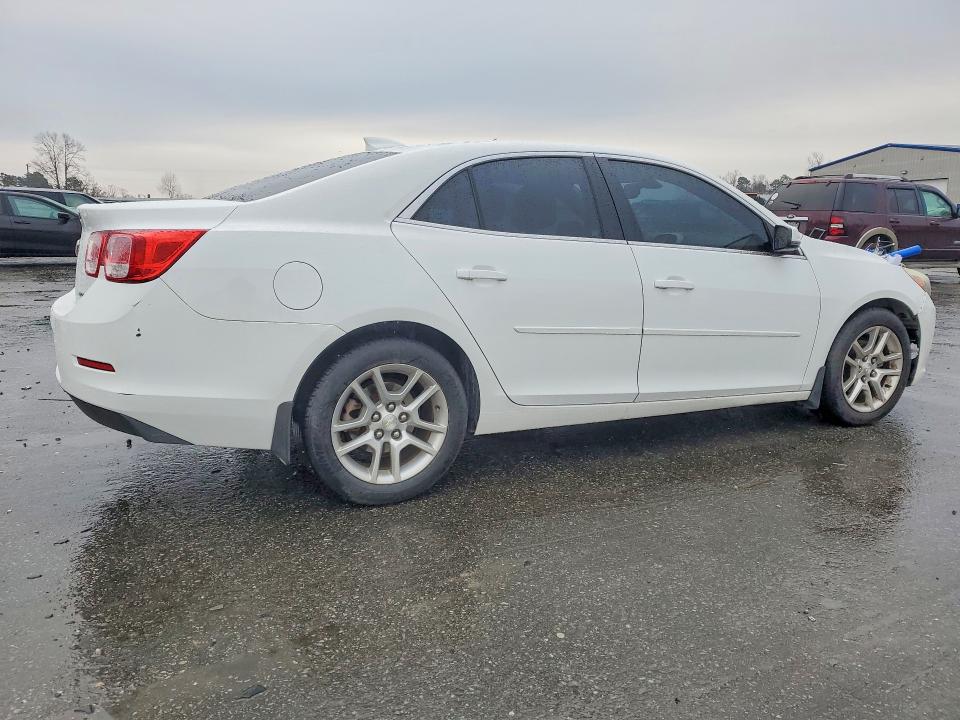 Photo 3 from auction – 2016 CHEVROLET MALIBU LIM with VIN 1G11C5SA0GF104745