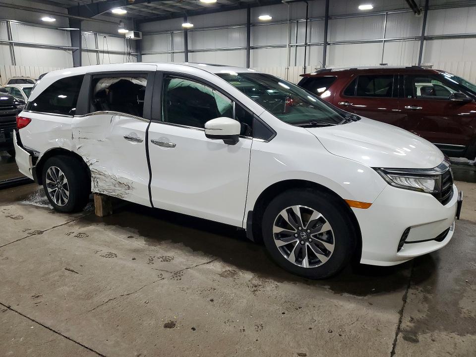 Photo 4 from auction – 2024 HONDA ODYSSEY with VIN 5FNRL6H61RB012361