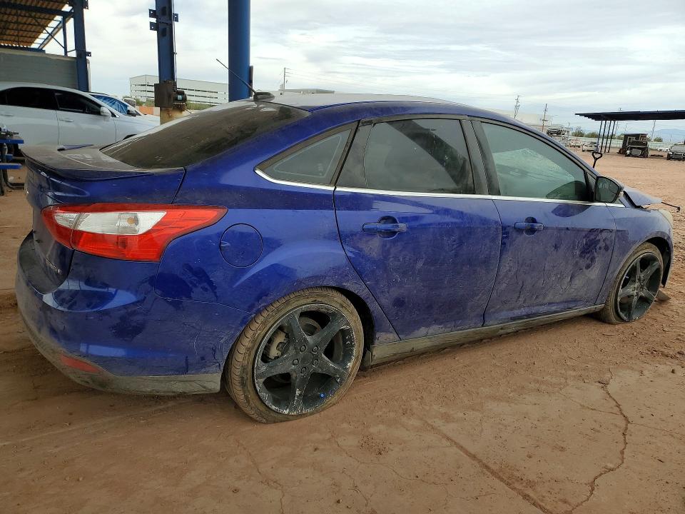 Photo 3 from auction – 2014 FORD FOCUS with VIN 1FADP3J27EL176196