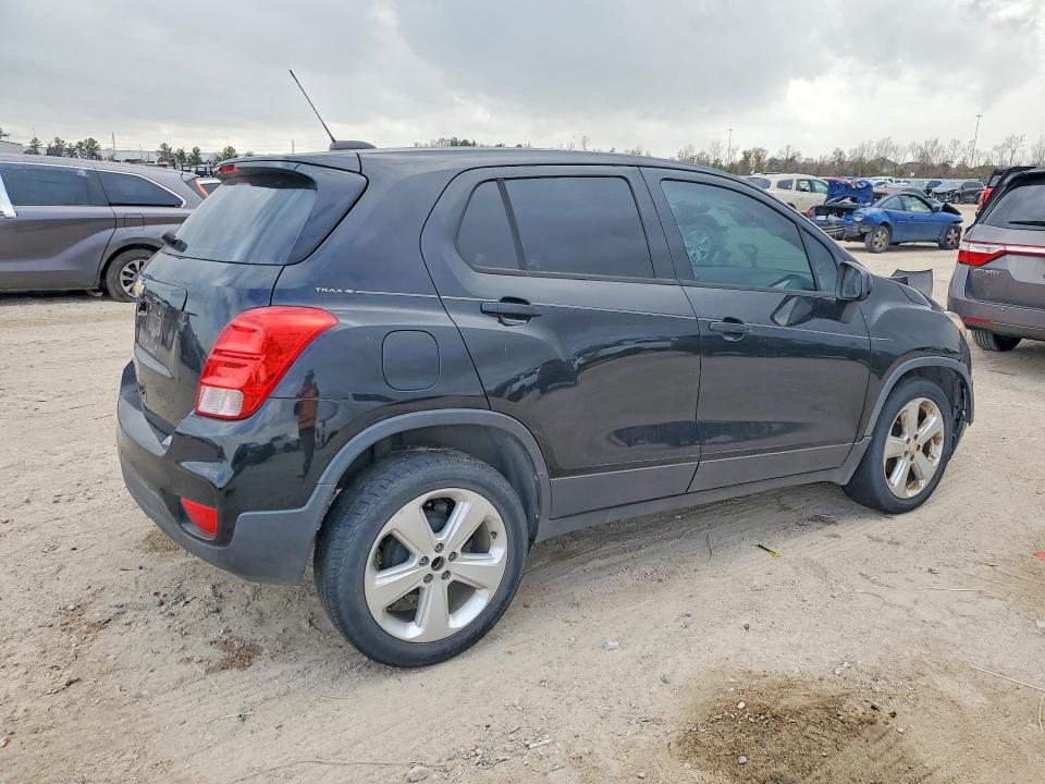 Photo 3 from auction – 2019 CHEVROLET TRAX LS with VIN 3GNCJKSB5KL156004