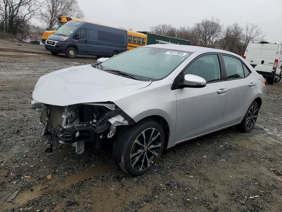 TOYOTA COROLLA L 2018 with VIN 2T1BURHE6JC090909 - Photo from auction