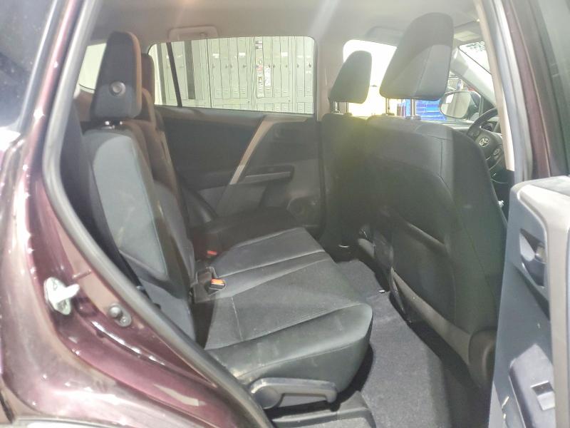 Photo 11 from auction – 2018 TOYOTA RAV4 LE with VIN 2T3BFREV1JW817121