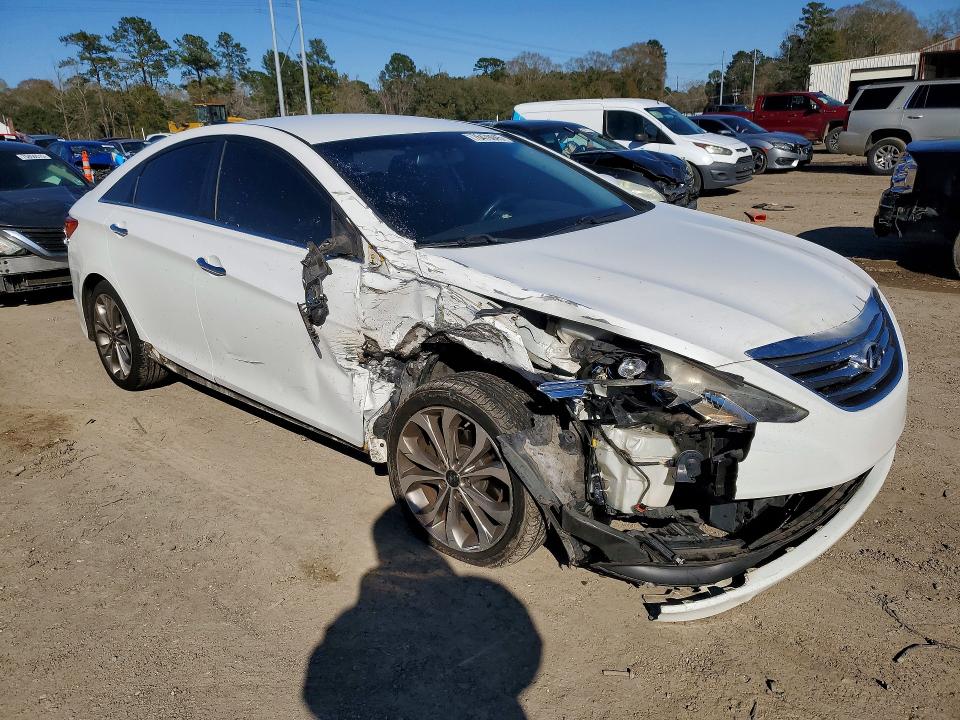 Photo 4 from auction – 2014 HYUNDAI SONATA SE with VIN 5NPEC4AC2EH906674