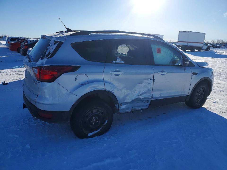Photo 3 from auction – 2019 FORD ESCAPE with VIN 1FMCU9J90KUB71308
