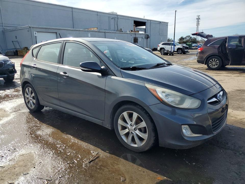 Photo 4 from auction – 2013 HYUNDAI ACCENT with VIN KMHCU5AE2DU080629