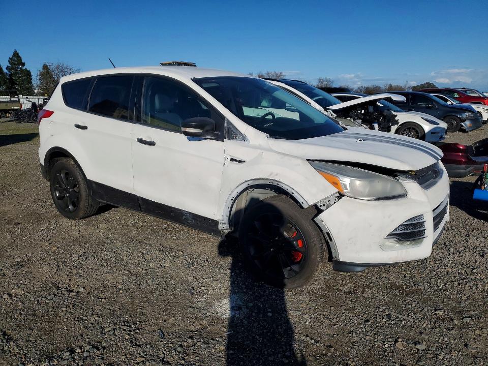 Photo 4 from auction – 2013 FORD ESCAPE with VIN 1FMCU0H91DUA14648