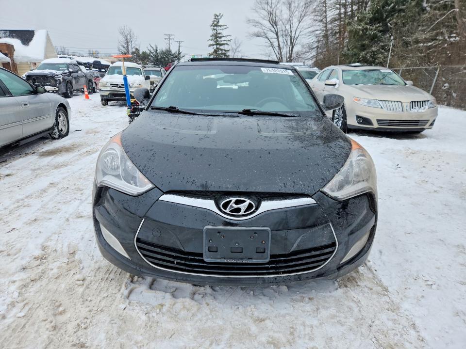 Photo 5 from auction – 2017 HYUNDAI VELOSTER with VIN KMHTC6AD5HU322481