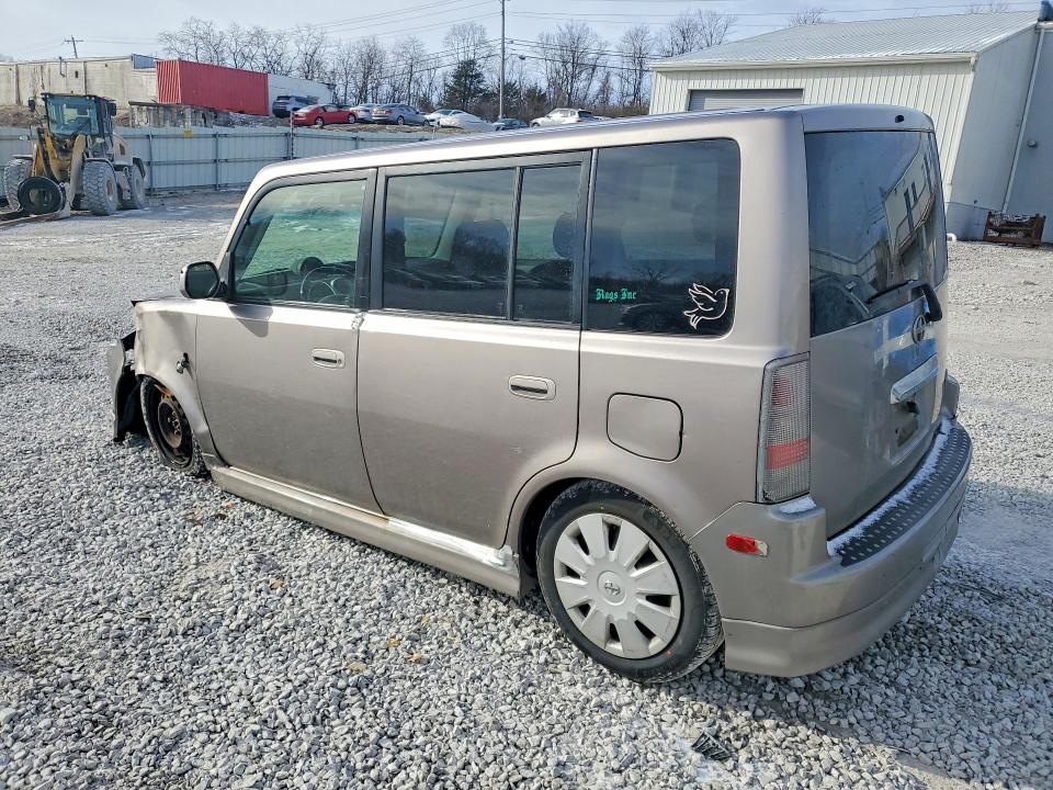 Photo 2 from auction – 2004 TOYOTA SCION with VIN JTLKT324040148872