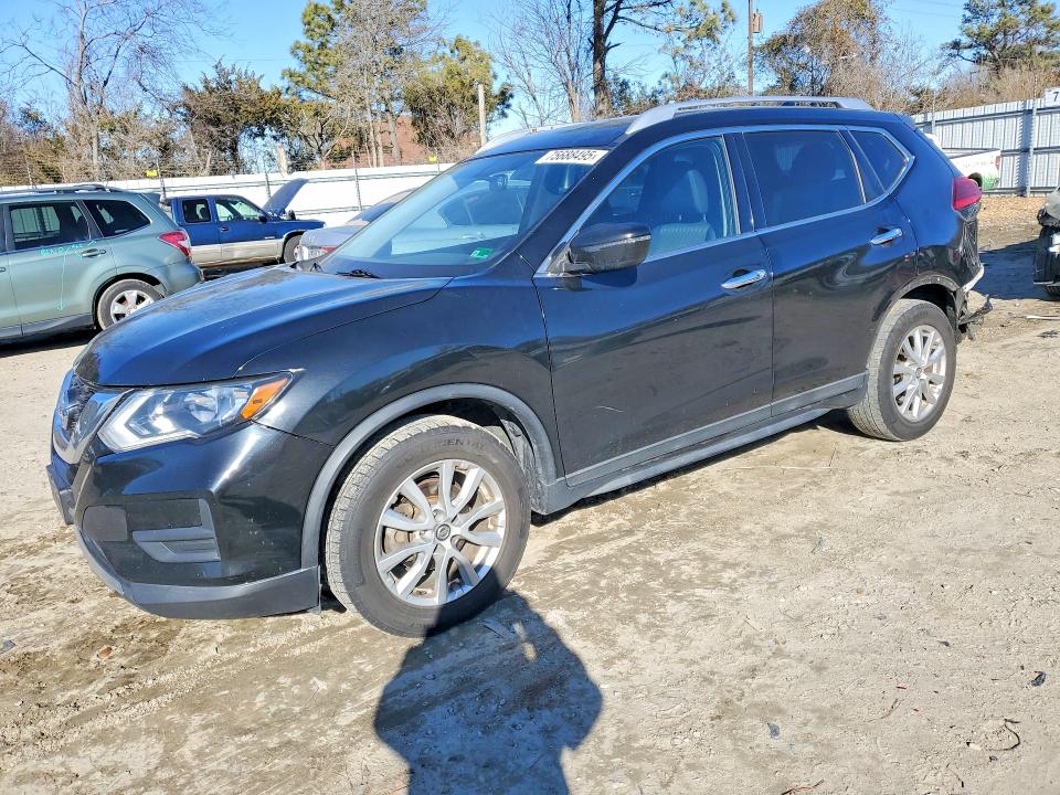 NISSAN ROGUE S 2017 с VIN KNMAT2MT2HP530453 - Фото с аукциона