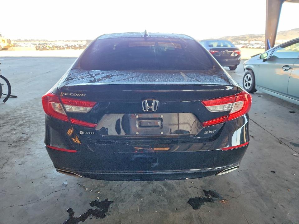 Photo 6 from auction – 2018 HONDA ACCORD with VIN 1HGCV2F57JA003665