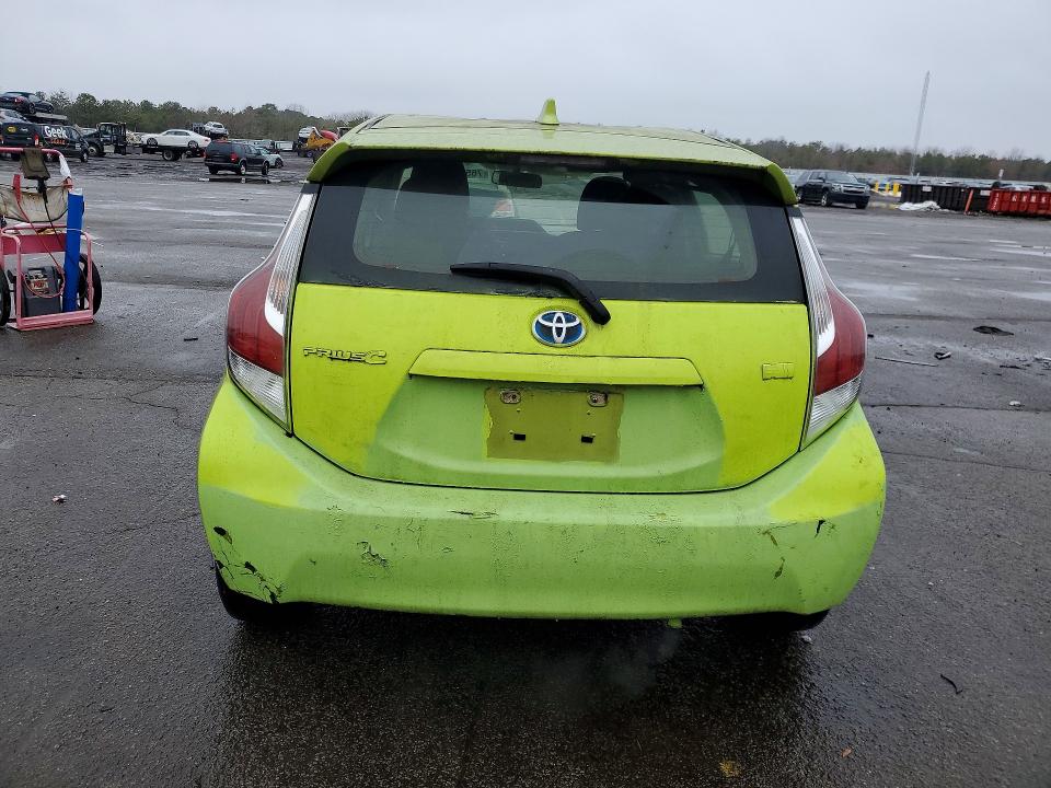 Photo 6 from auction – 2015 TOYOTA PRIUS C with VIN JTDKDTB31F1105056