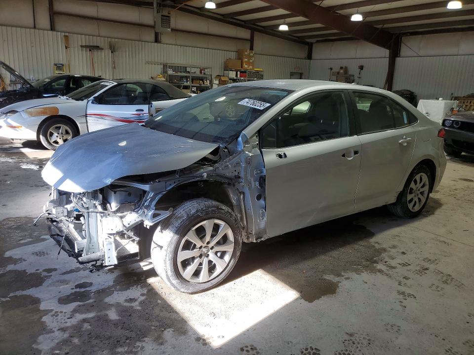 TOYOTA COROLLA LE 2023 with VIN JTDBCMFEXP3011669 - Photo from auction