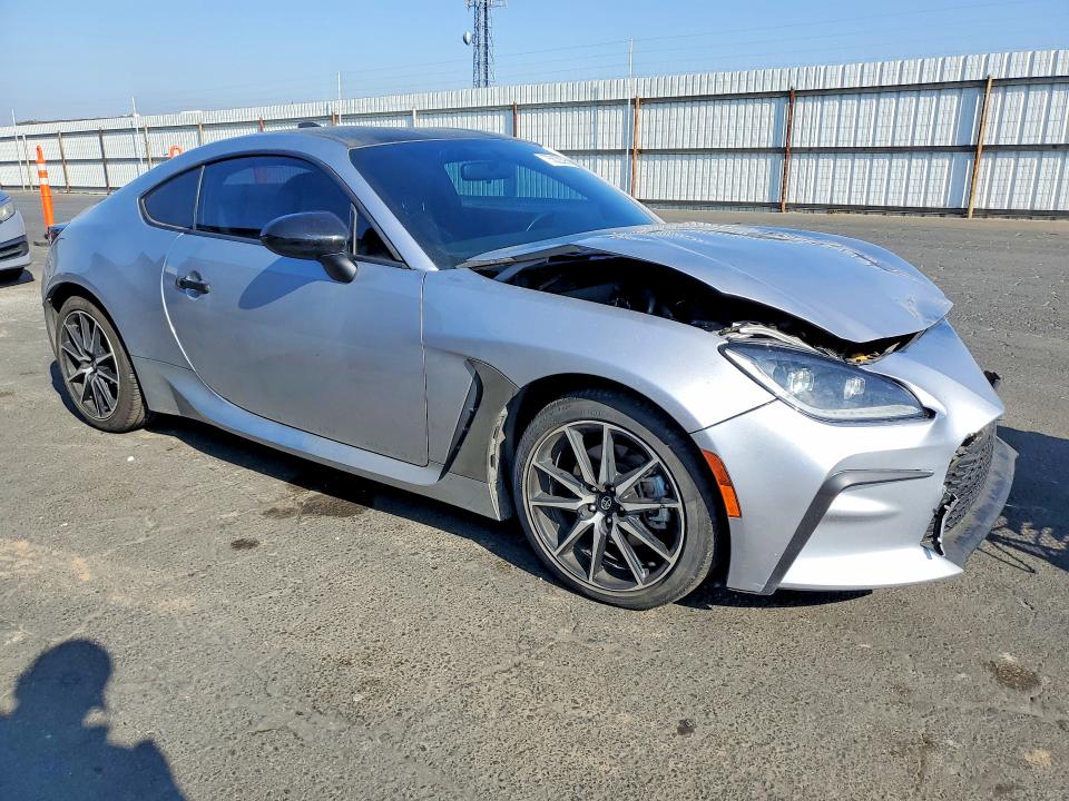 Photo 4 from auction – 2023 TOYOTA GR86 with VIN JF1ZNBC1XP8753710