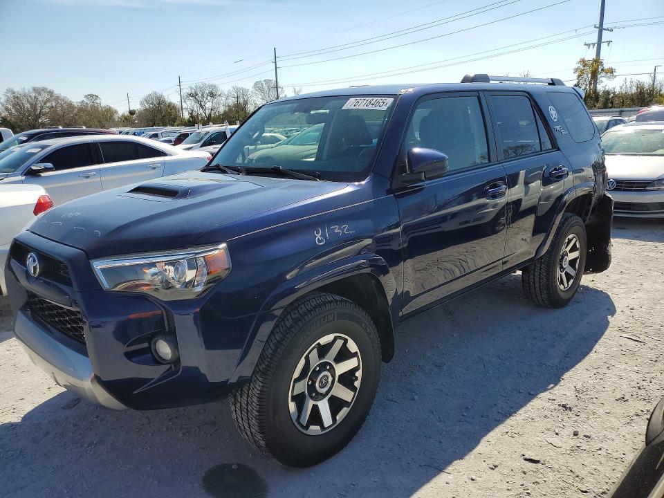 TOYOTA 4RUNNER SR 2018 with VIN JTEBU5JR7J5540100 - Photo from auction