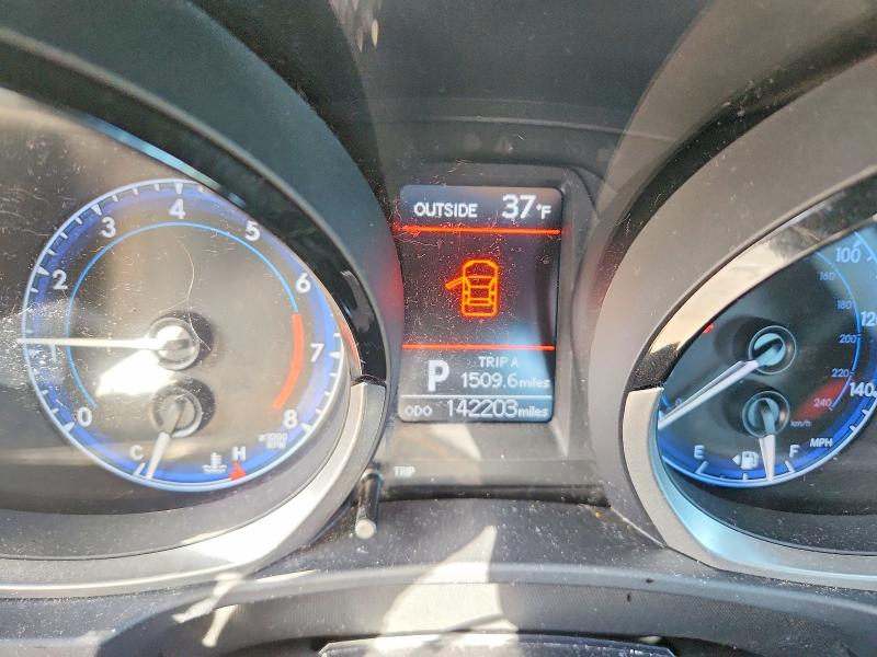 Photo 9 from auction – 2016 TOYOTA COROLLA with VIN 5YFBURHE4GP400242