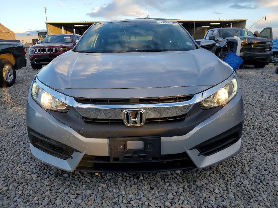 Photo 5 from auction – 2017 HONDA CIVIC with VIN 2HGFC4B02HH308995