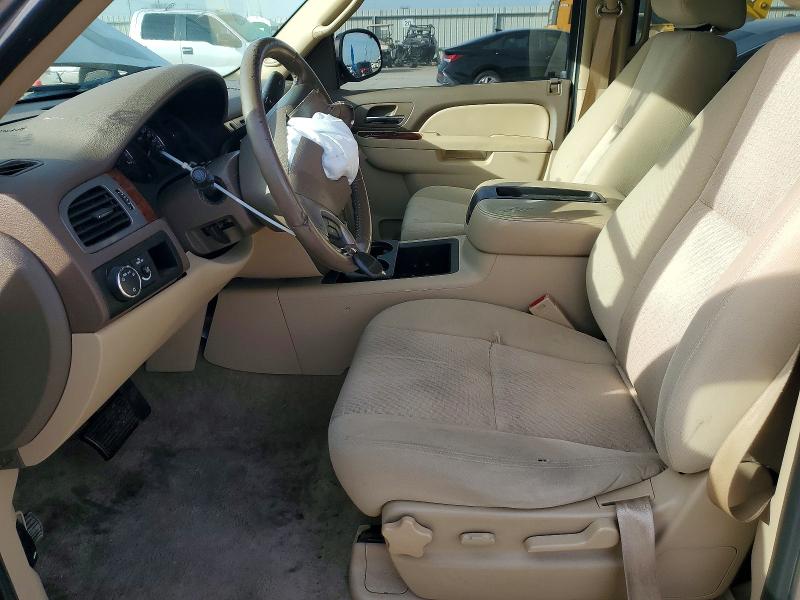 Photo 7 from auction – 2011 CHEVROLET SUBURBAN with VIN 1GNSCHE07BR107639