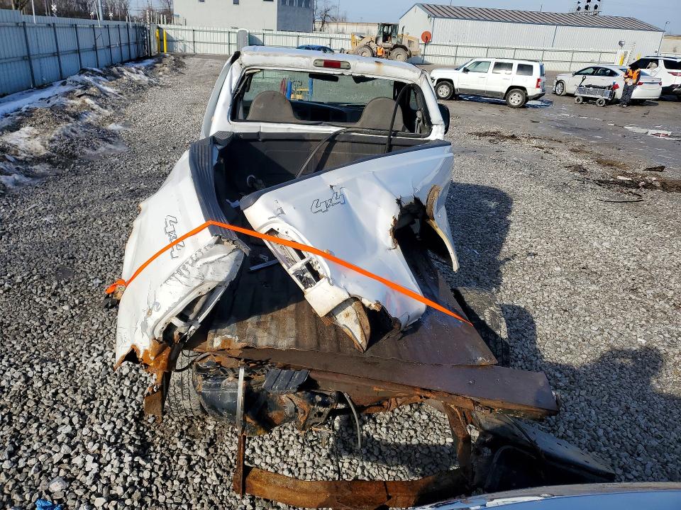 Photo 6 from auction – 2005 FORD F250 with VIN 1FTNF21545ED07305
