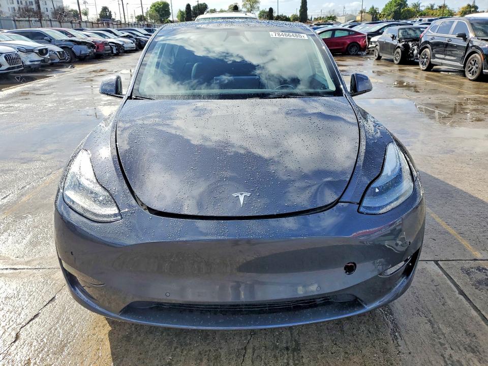 Photo 5 from auction – 2022 TESLA MODEL Y with VIN 7SAYGDEF7NF397902